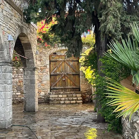 Alamango داتْشا